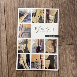 Flash tattoos ‘Nikki’